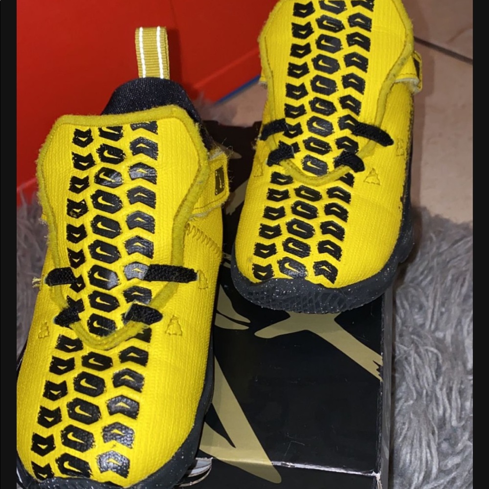 Toddler lebrons 10c